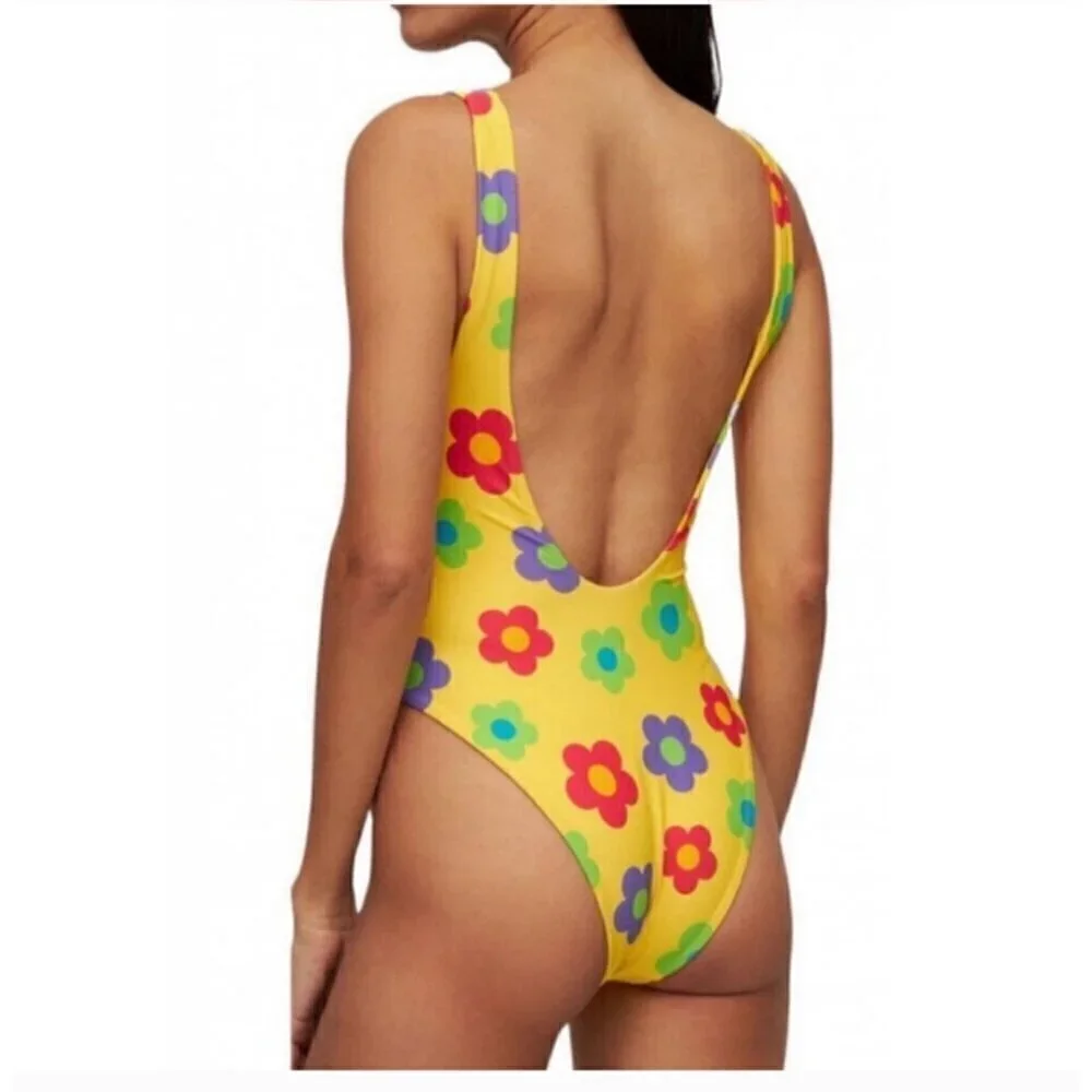 WeWoreWhat Yellow floral print swimsuit One piece open back Summer Size XL?